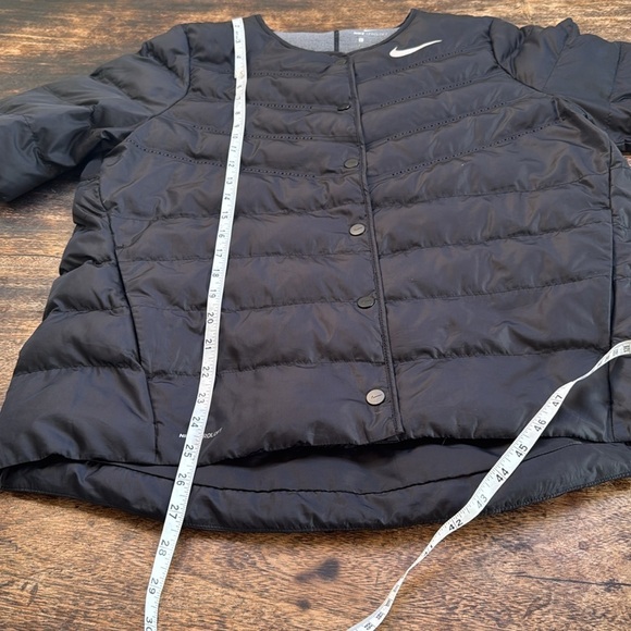 Nike Women AeroLoft short sleeve Jacket Black size Large puffer - Picture 14 of 16